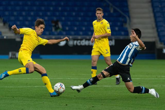 胡明轩16分周琦13+12 广东大胜辽宁总比分2-1